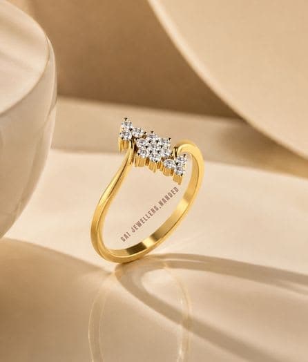 Cluster Gold Ring | Elegant Designer Gold Ring | SAI Jewellery