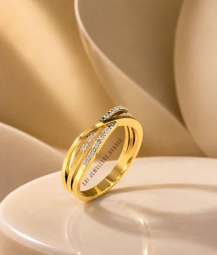 Criss Cross Gold Ring
