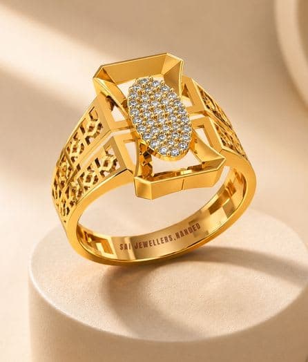 Oval Geometric Gold Ring