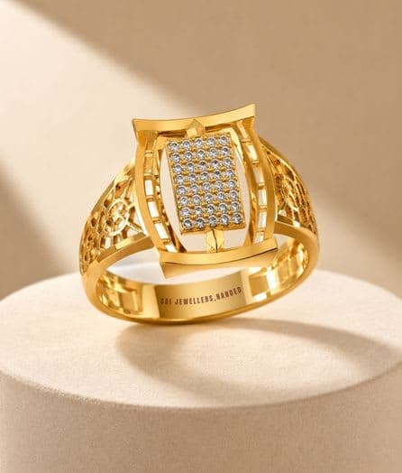Royal Frame Gold Ring